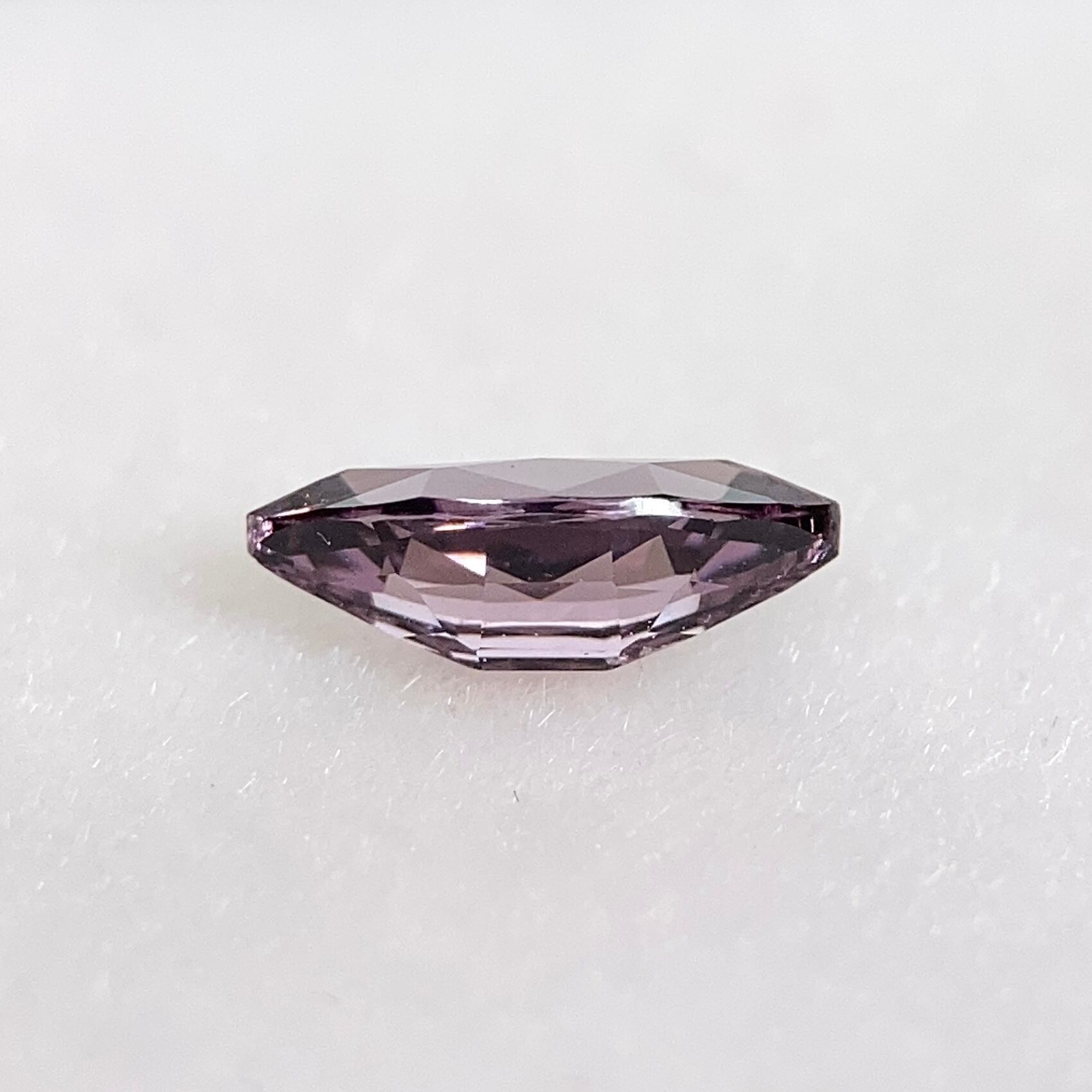 スピネル マーキスカット ルース 0.40ct 紫系 約7mm×3.5mm r-0656