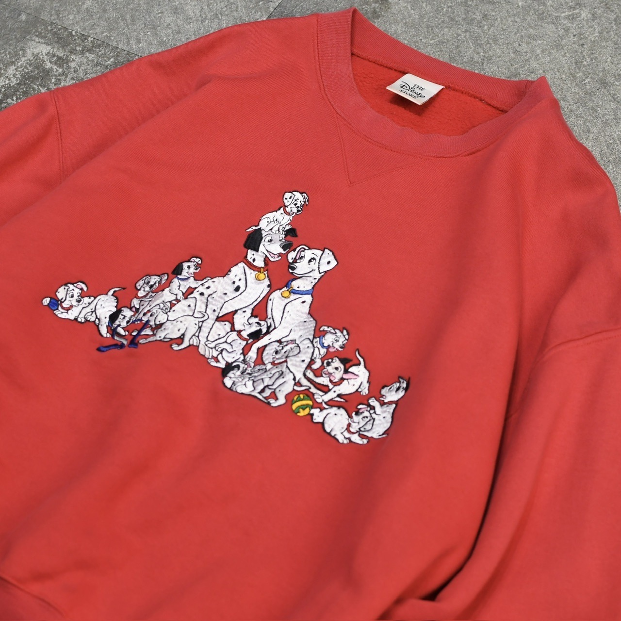 Disney 101 dalmatians embroidery sweat
