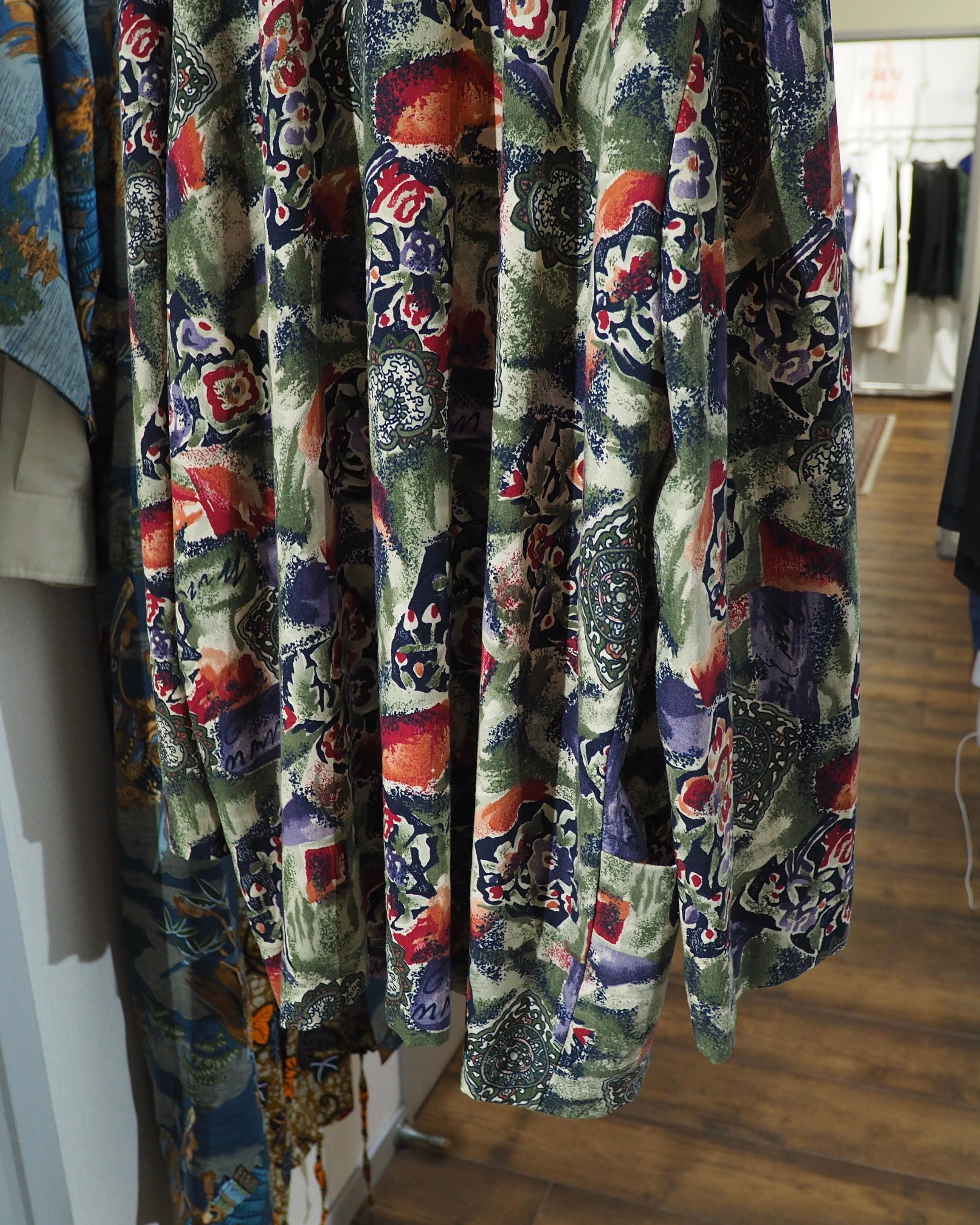 ” Made in USA ” Beautiful Botanical Flower painted vintage loose jacket