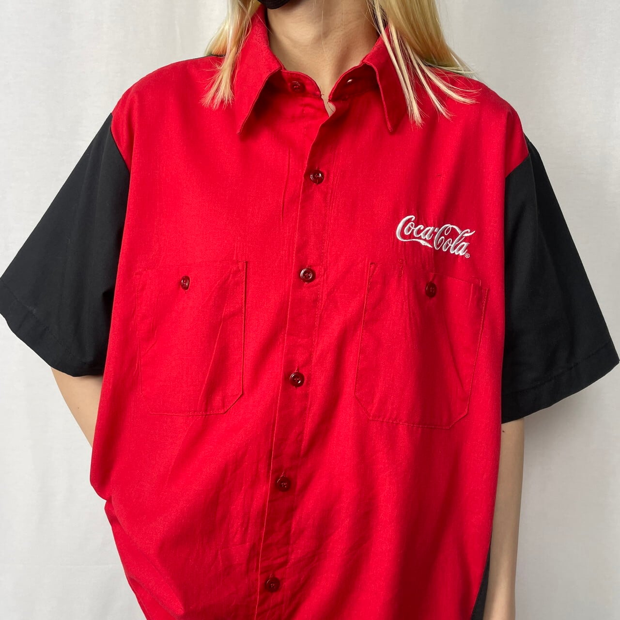 Uni Weave コカ・コーラ Coca-Cola 企業ロゴ 刺繍 切替 半袖 ワーク Uni Weave コカ・コーラ Coca-Cola 企業ロゴ 刺繍 切替 半袖 ワーク