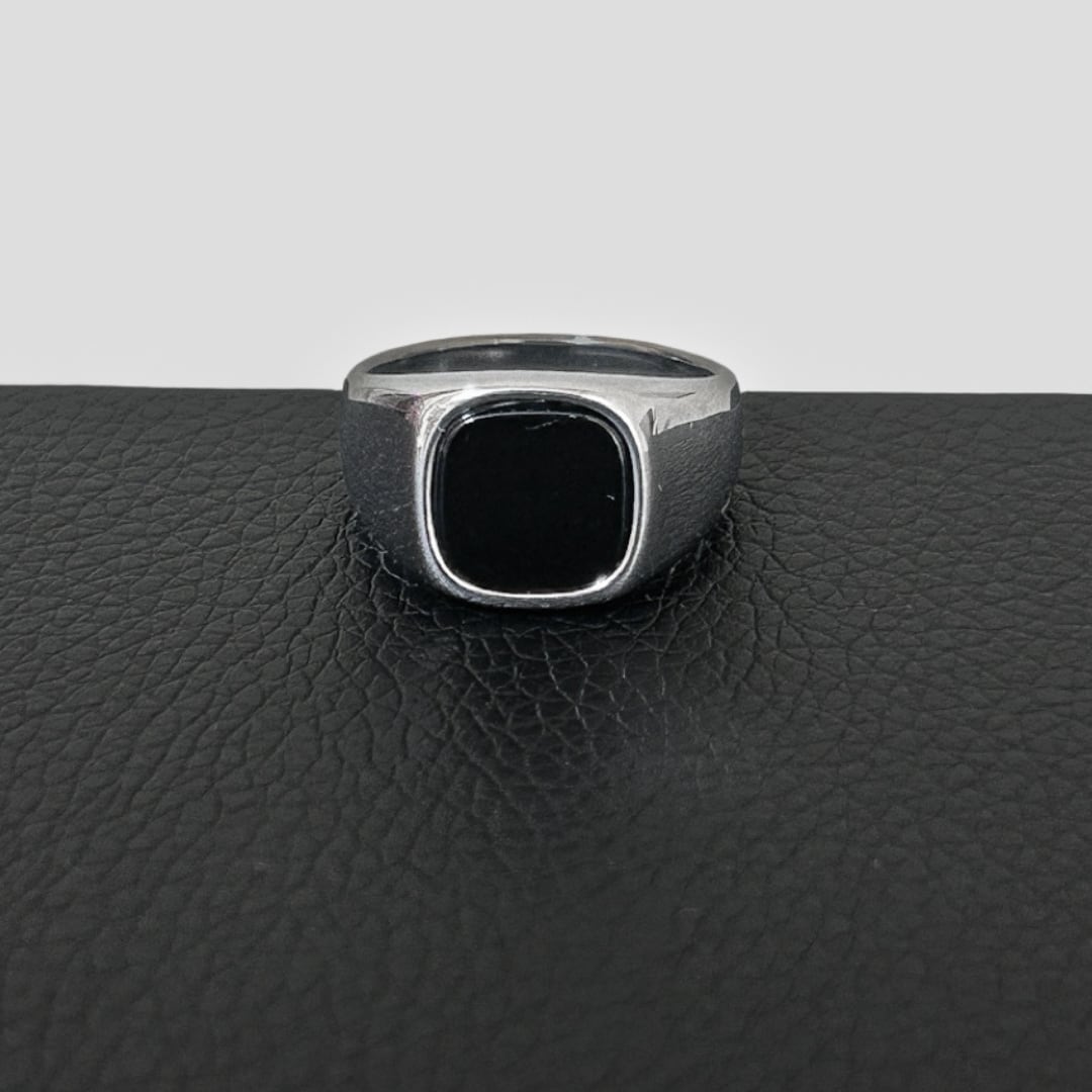 Obsidian block ring
