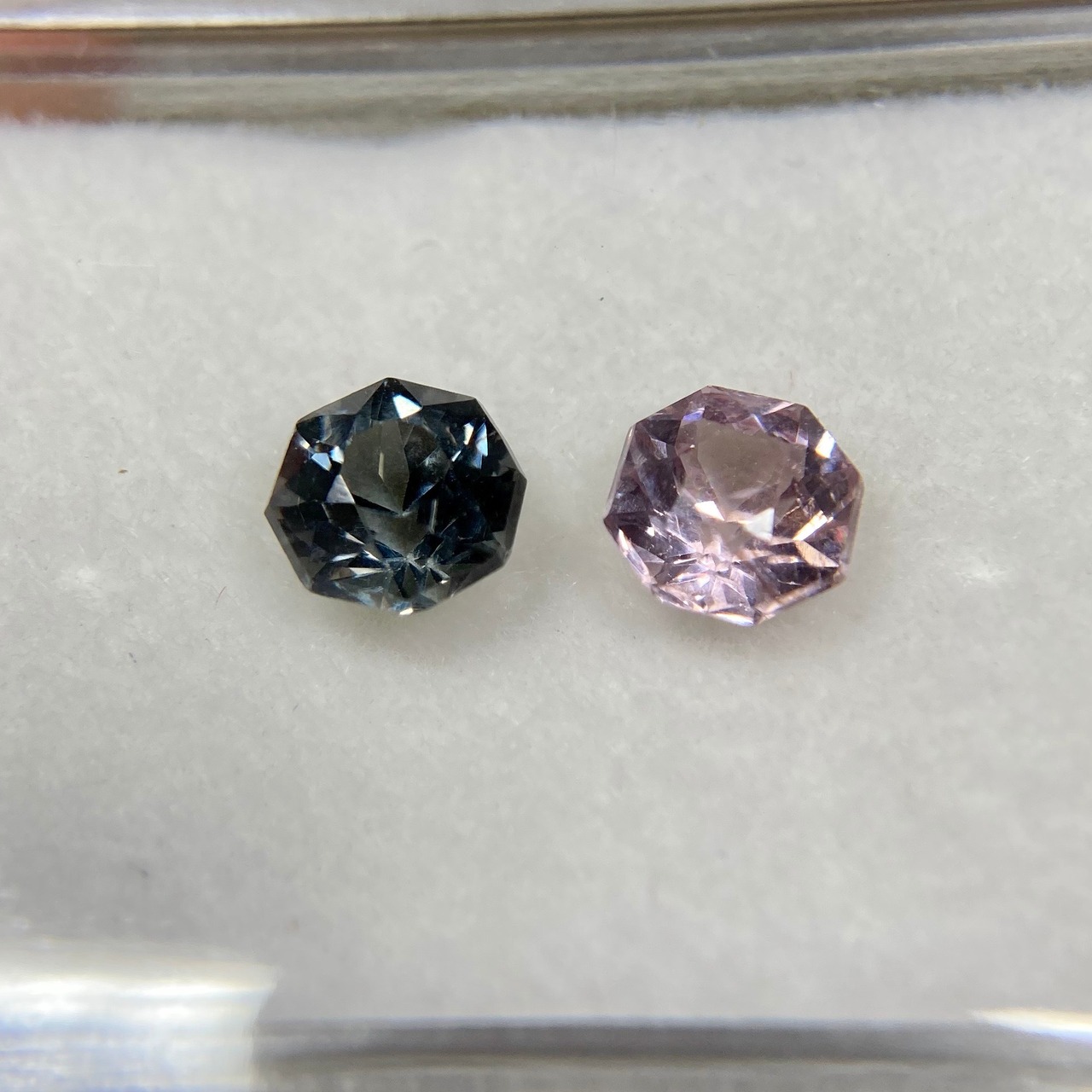 お花みたいなスピネル 約5.0mm 2点セット No.23