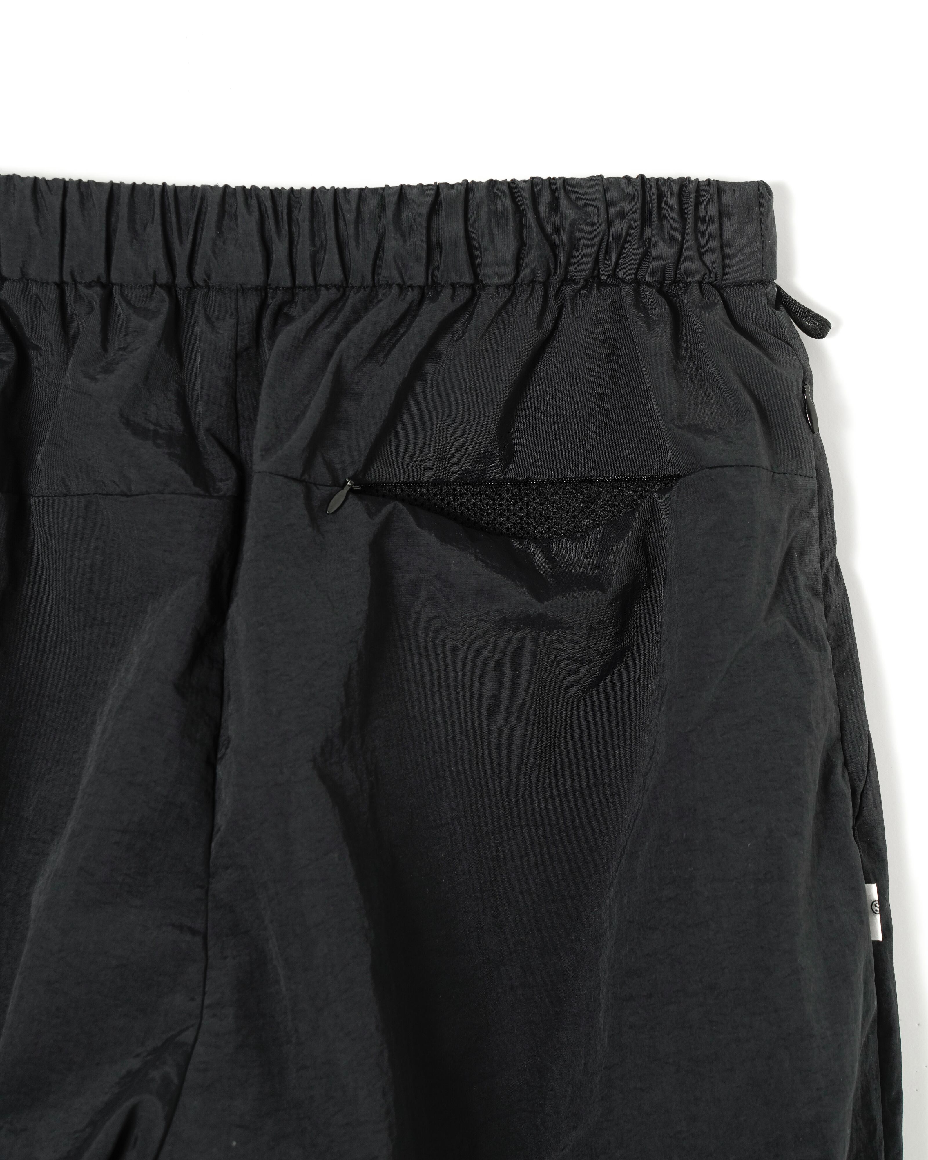 Restock】VENTILATION NYLON WIDE TAPERED PANTS (BLACK) | SUMARI