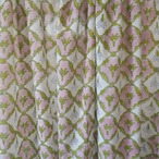 ブロックプリント生地【50cm単位】インド綿  ジャール柄 ホワイト×くすみピンク×グリーン #51515-WT1