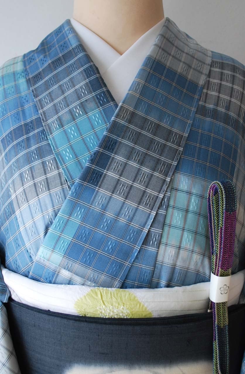 単衣】三代目市三郎 雅生紬曾 花格子 単衣紬 お仕立て品 | 大山キモノ