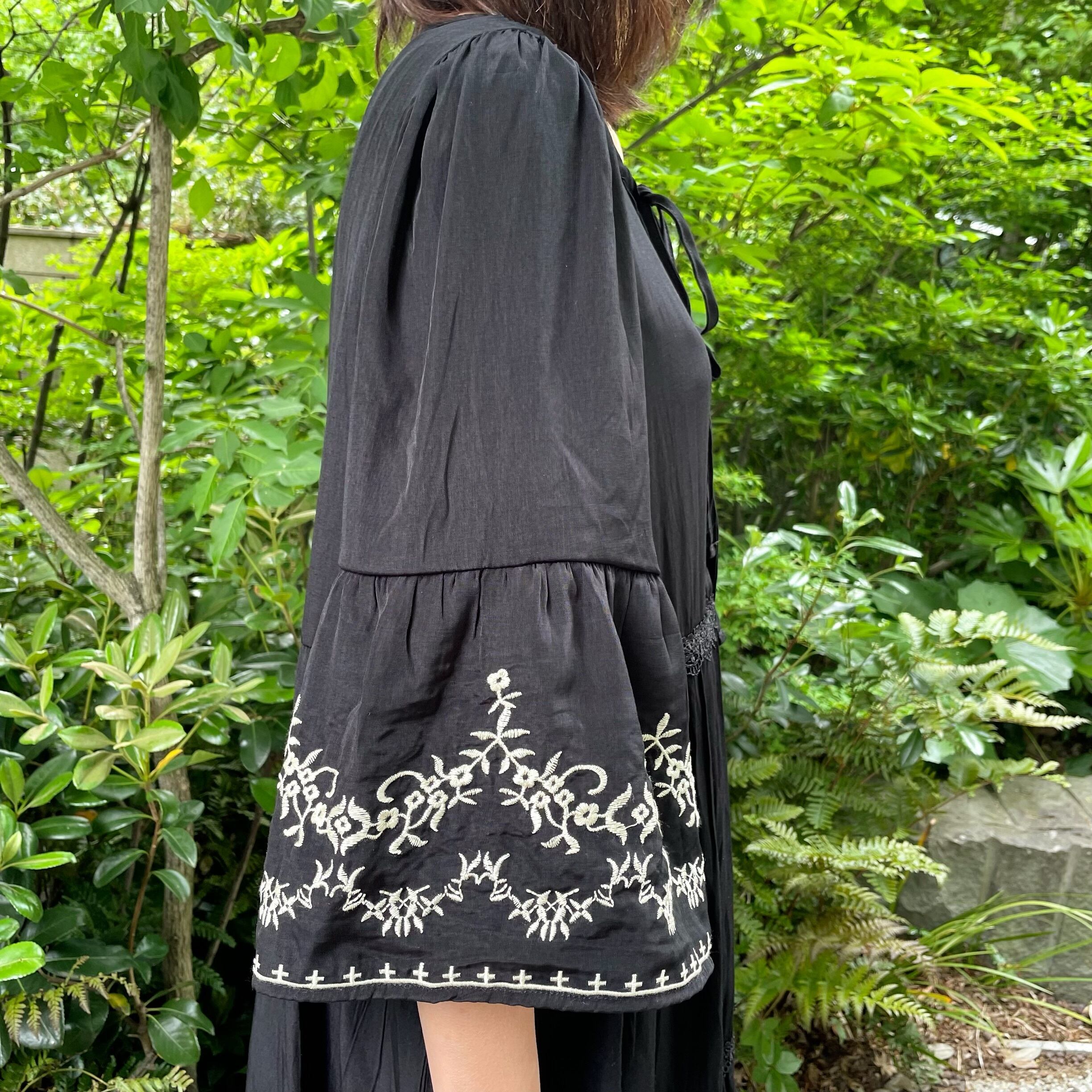 刺繍デザイン ロングワンピース | precious for us