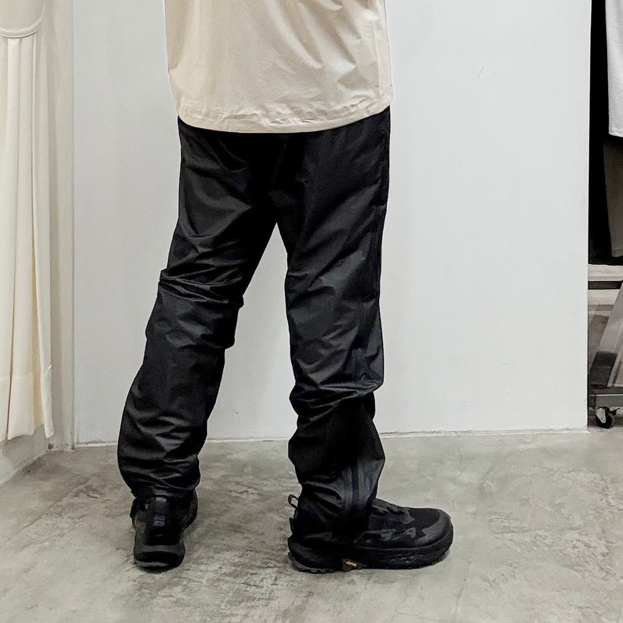 HOUDINI Ms The Orange Pants | WORKROWN UNIFORM