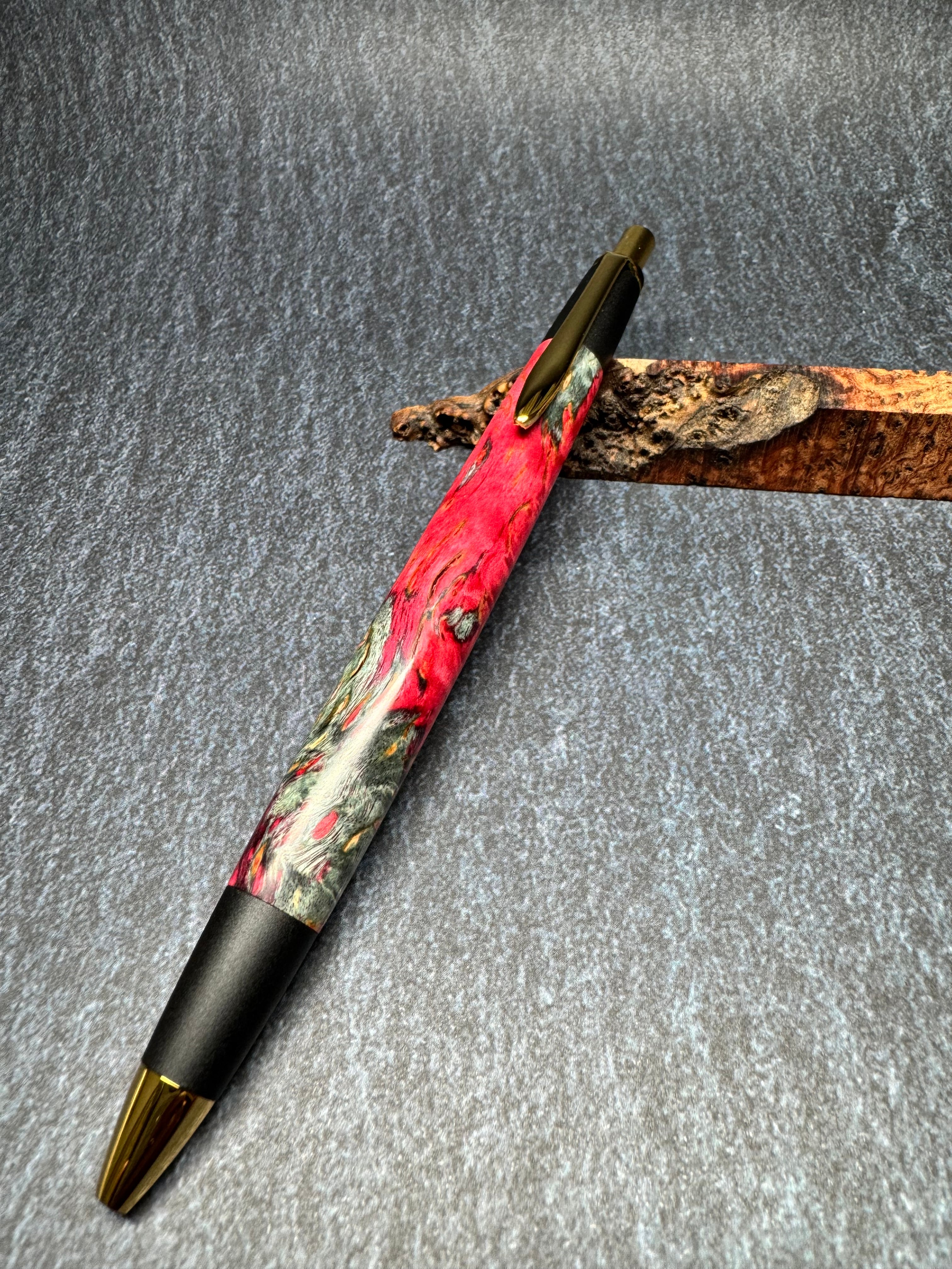 沖縄三線　シャム柿(孔雀杢)艶消し 沖縄三線 シャム柿(孔雀杢)艶消し 沖縄三線 シャム柿(孔雀杢)艶消し