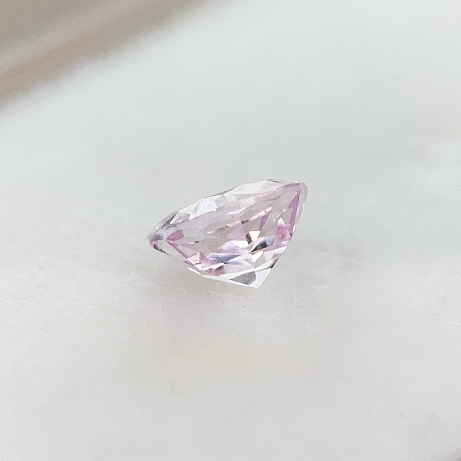 ローズカットサファイア 約3.8mm*2.3mm r-0532 | 天然石とアクセサリー