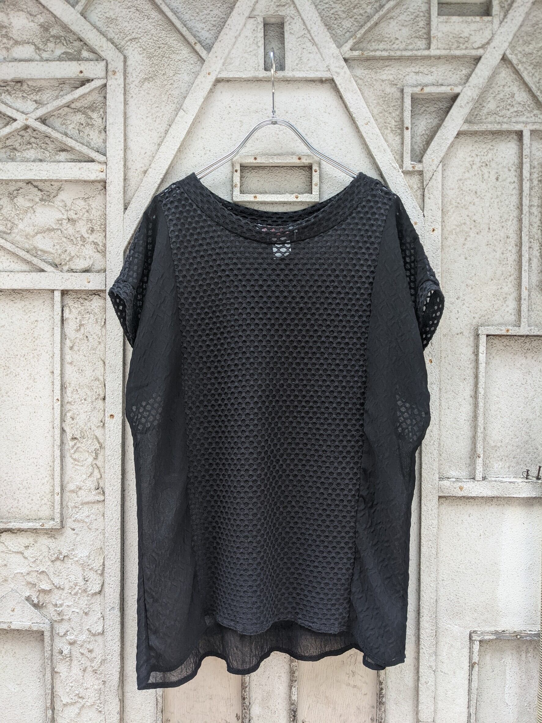 "SHEER MESH" design tops