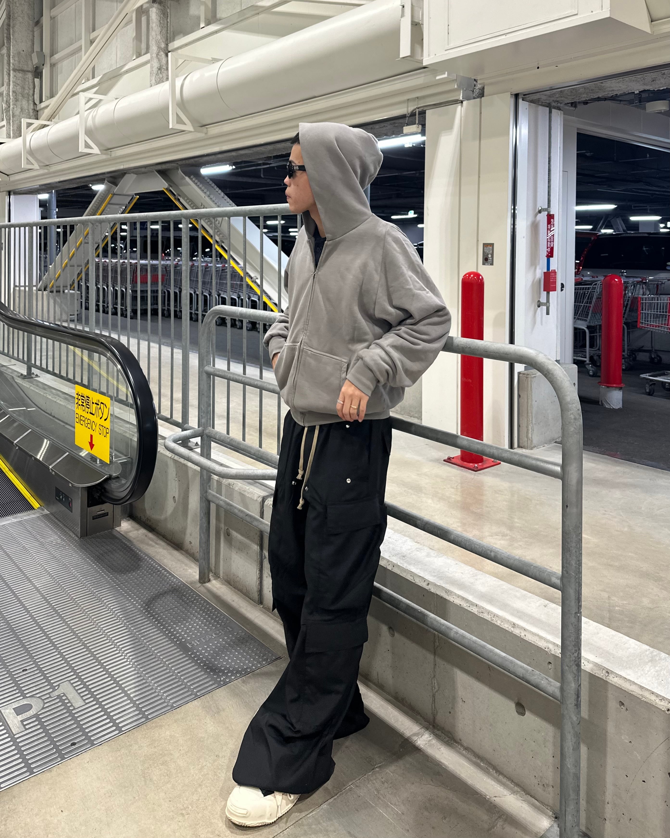YEEZY × GAP】Doubleface Wide Silhouette Zip Up Sweat Hoodie YEEZY × GAP】Doubleface Wide Silhouette Zip Up Sweat Hoodie
