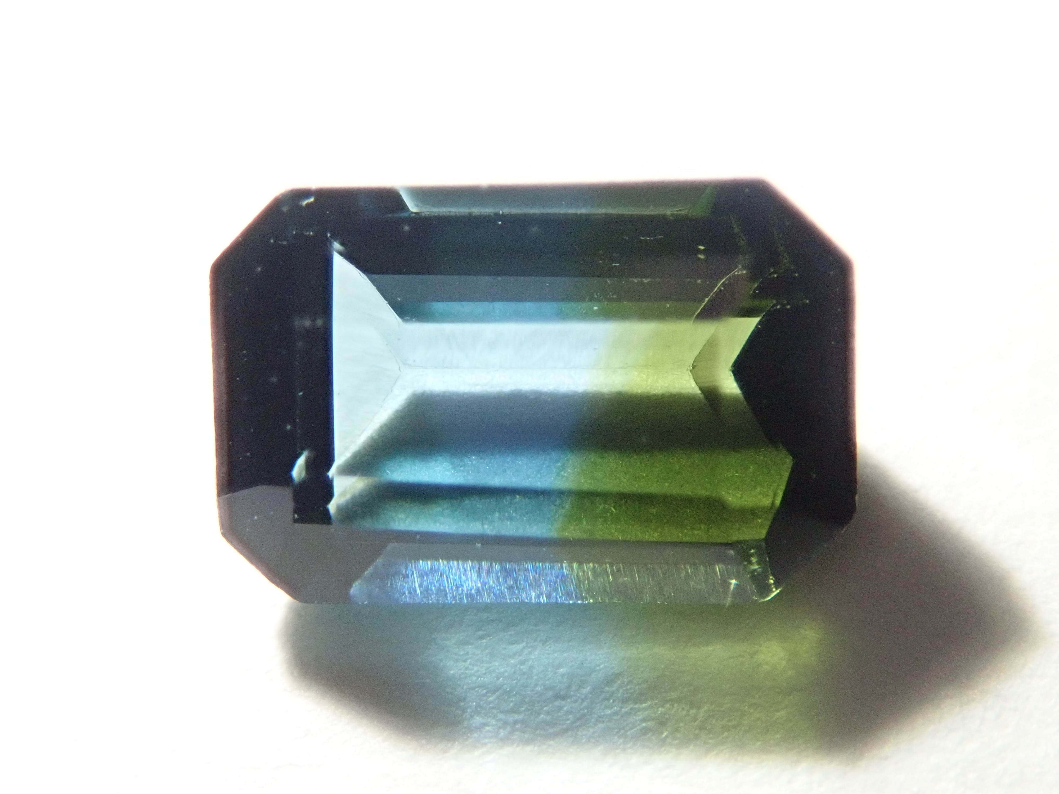 ブラジル産バイカラートルマリン 0.663ct | Gem Shop Urcaguary