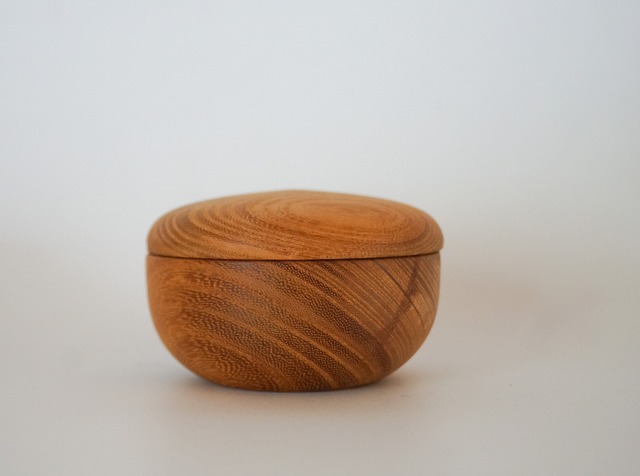 ケヤキ材の小箱