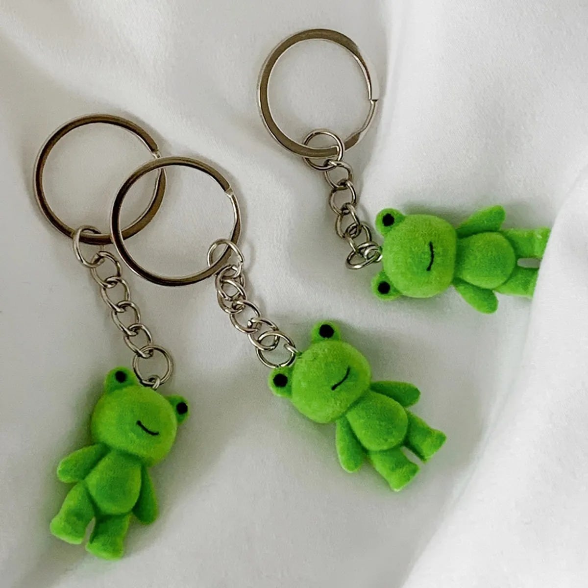 ☆Hearts2Hearts イアン 着用！！【DeDerit】cute velvet mini frog