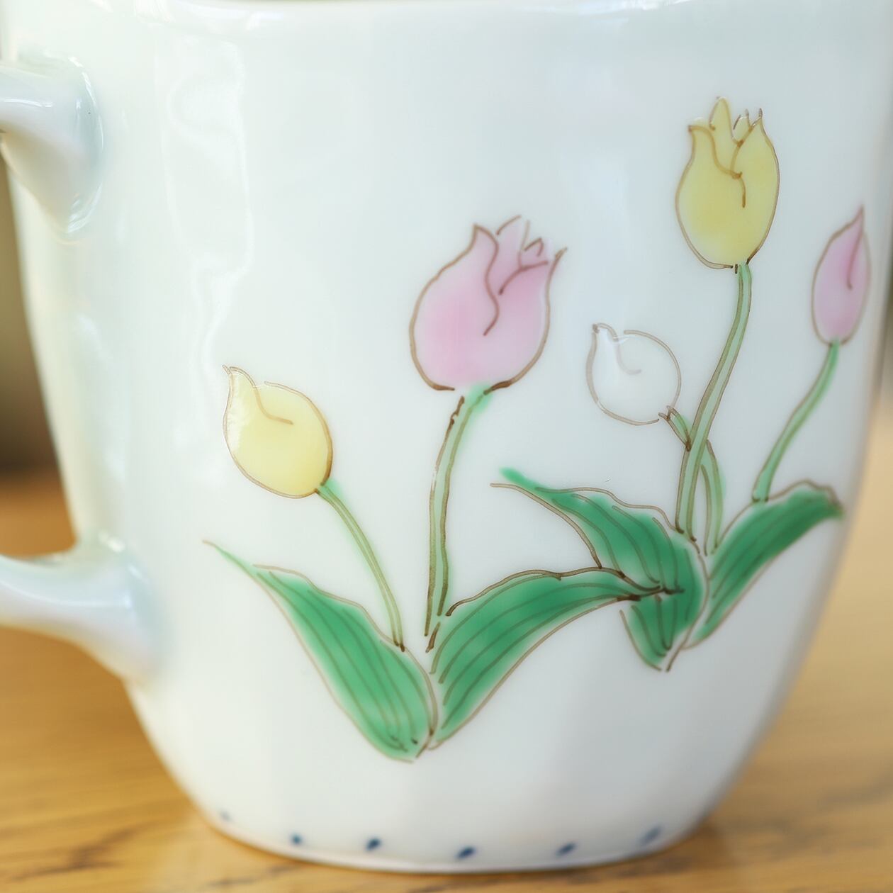 波佐見焼の藍水　チューリップ マグカップ(大) うつわ藍水 ｜ マグカップ（大） チューリップ ｜ 波佐見焼 | にっこう