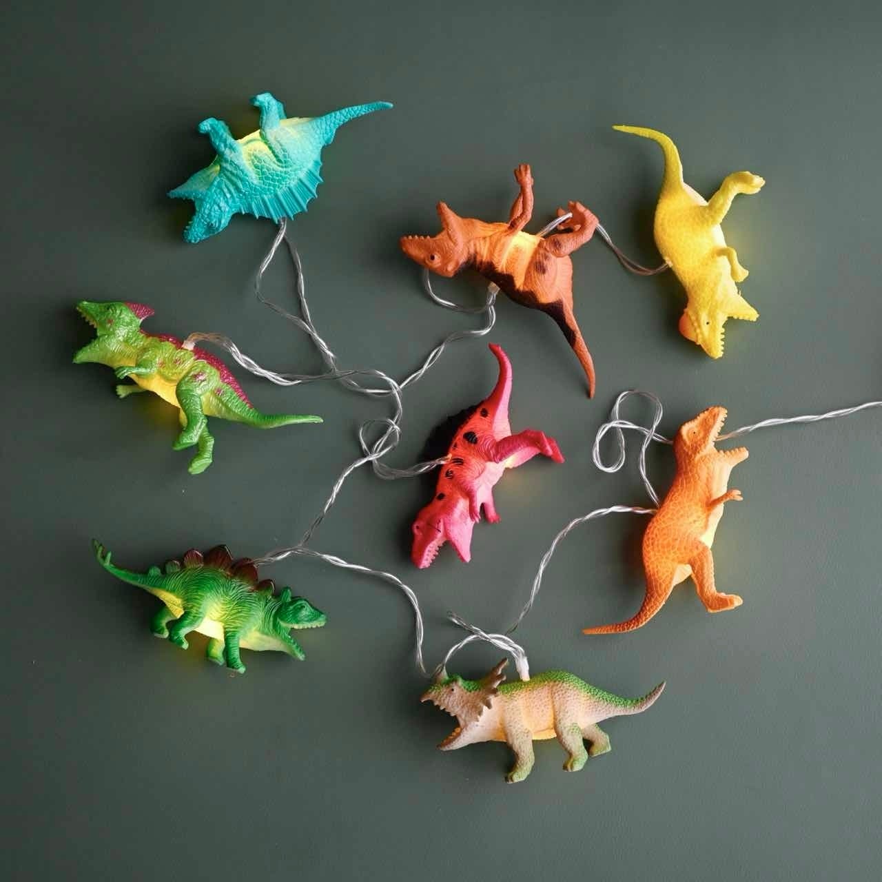 【 残り1点 】恐竜のガーランドライト|壁飾り オーナメント ウォールデコ 吊るす 雑貨店