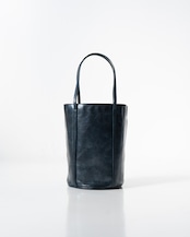 〈miu miu〉Bucket Bag