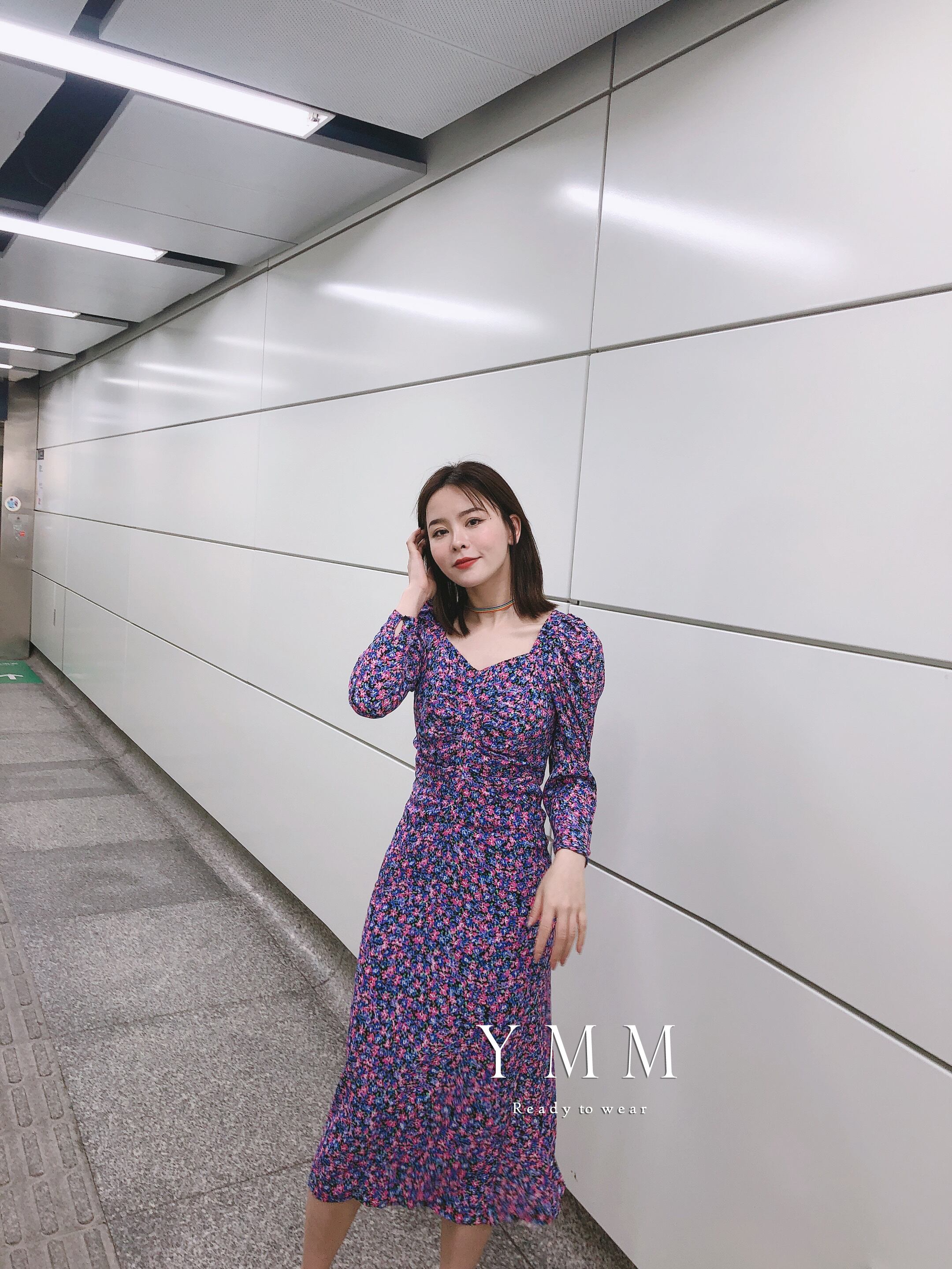 ワンピース ワンピドレス 膝下 ミモレ ミモレ丈 長袖 パフスリーブ V