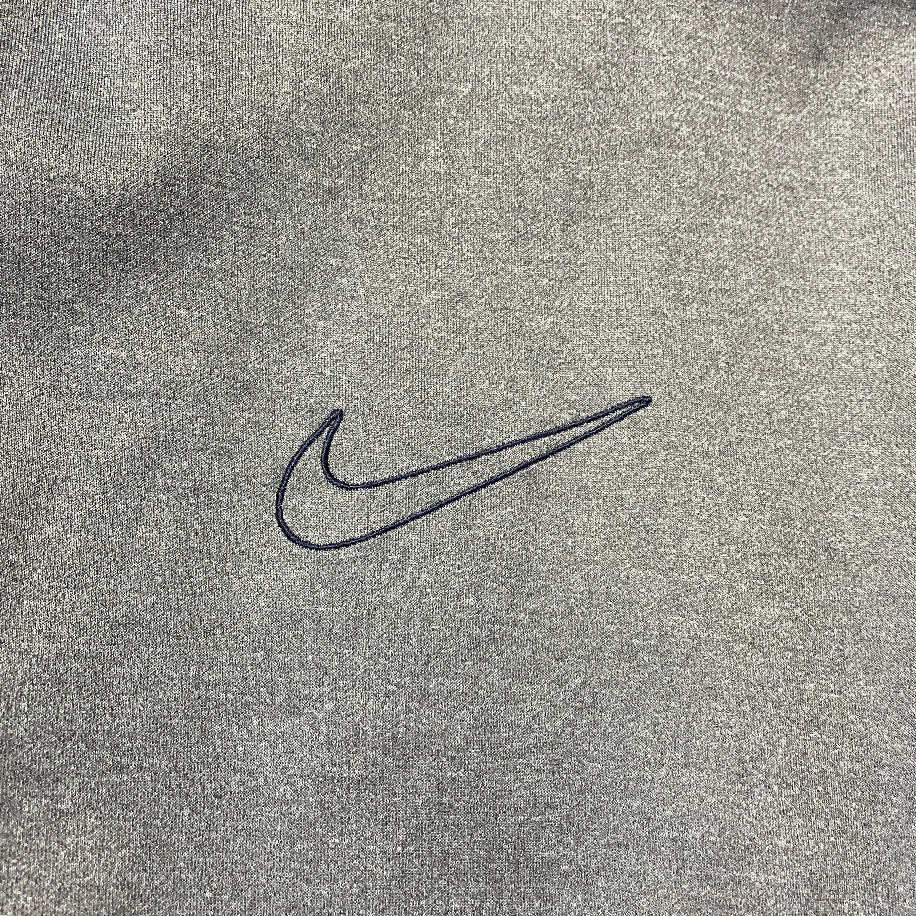 90's NIKE ナイキ 銀タグ スウォッシュ 刺繍ワンポイント バックロゴ