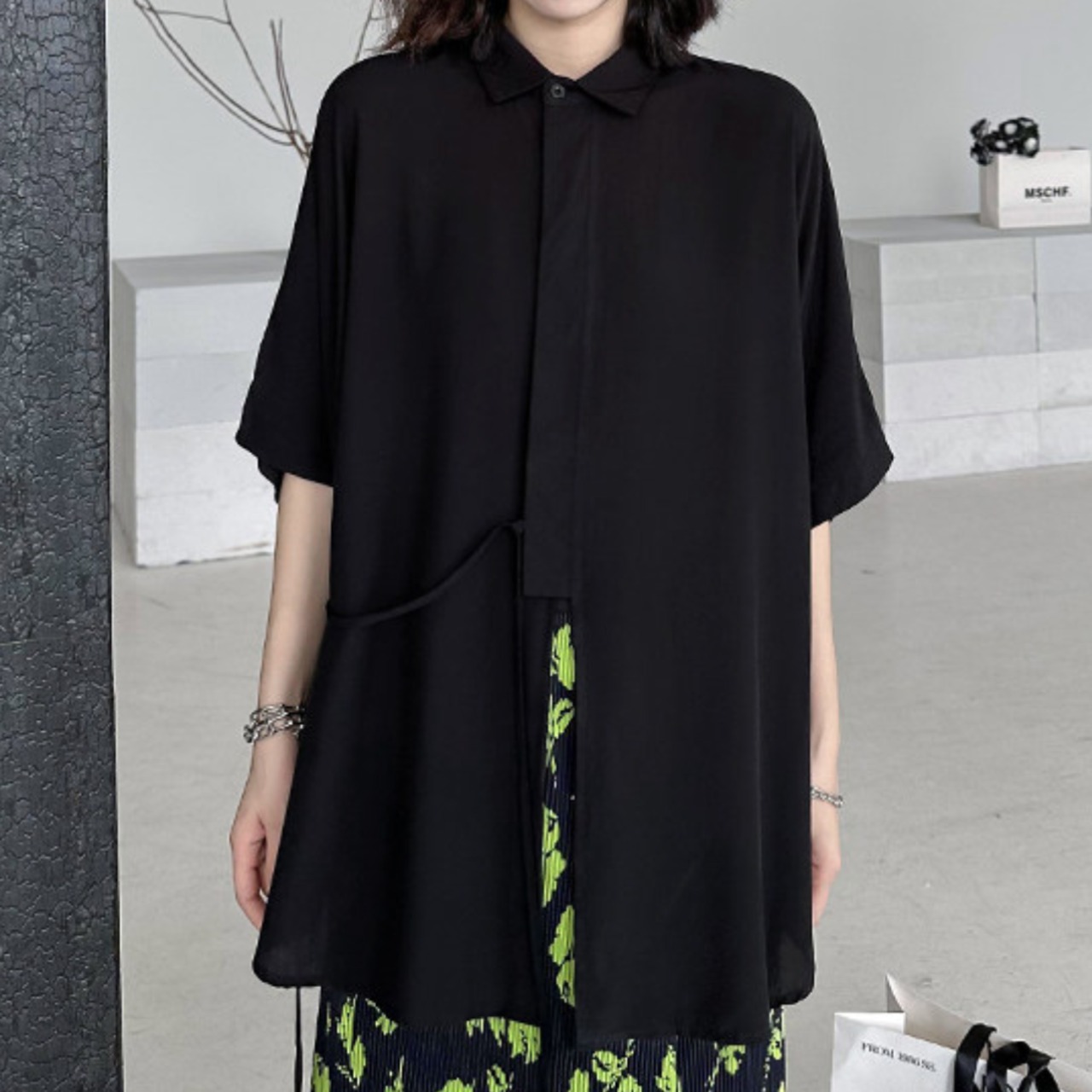 Relaxed fit breast shirt (ME431)