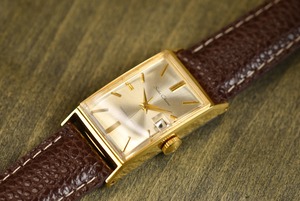 初めての手巻きシリーズ♪【ビンテージ時計】1966年1月製造　セイコーコーラス　手巻き式腕時計　日本製　デッドストック