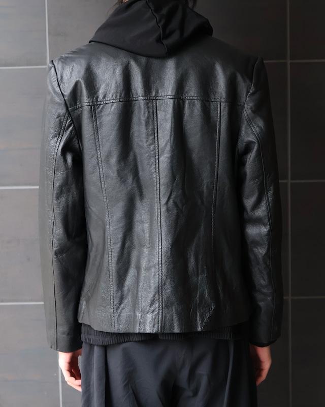 2 pocket buttoned leather jacket
