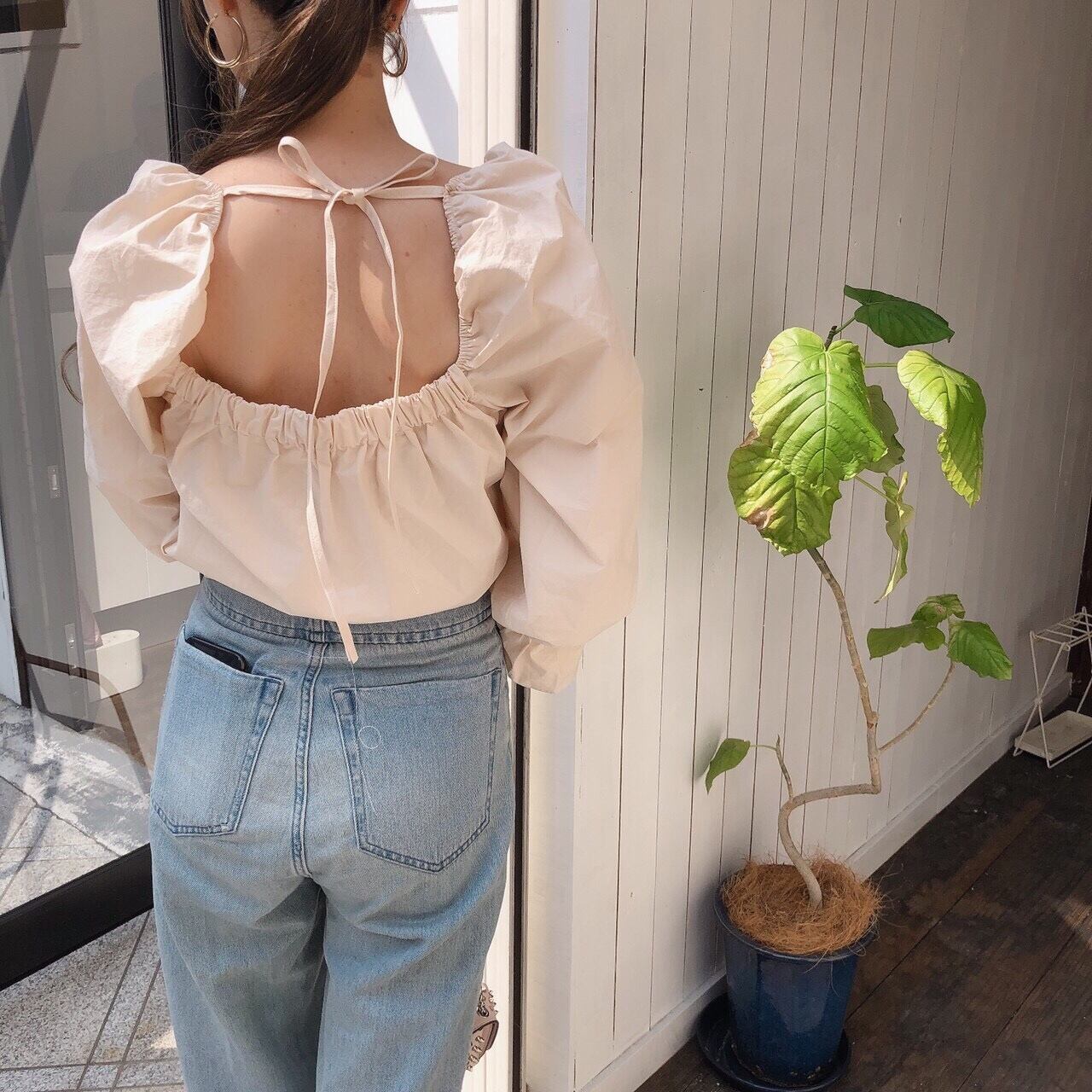 Square neck ribbon blouse /beige(予約商品4月下旬発送予定)