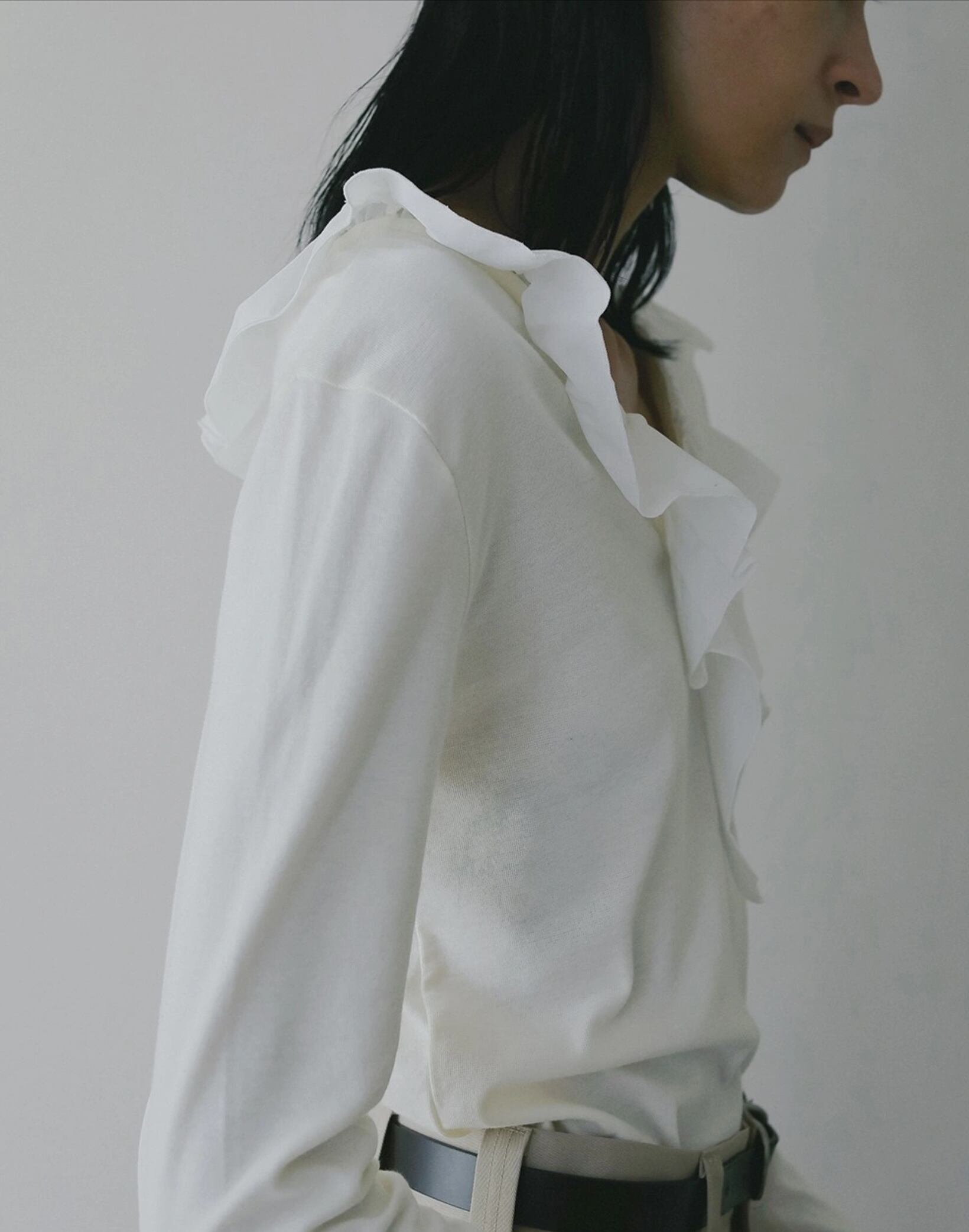 MANOF 2WAY FRILL NECK CUT TOPS | FLICKA ASHIYA
