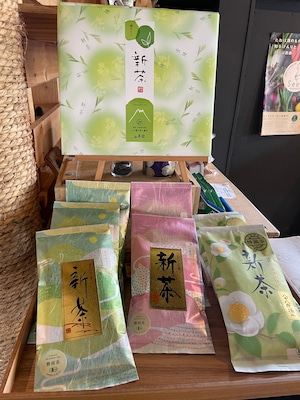 ギフトにどうぞ　農薬・化学肥料不使用　野菜＆お茶セット（新月便・満月便・木曜便）