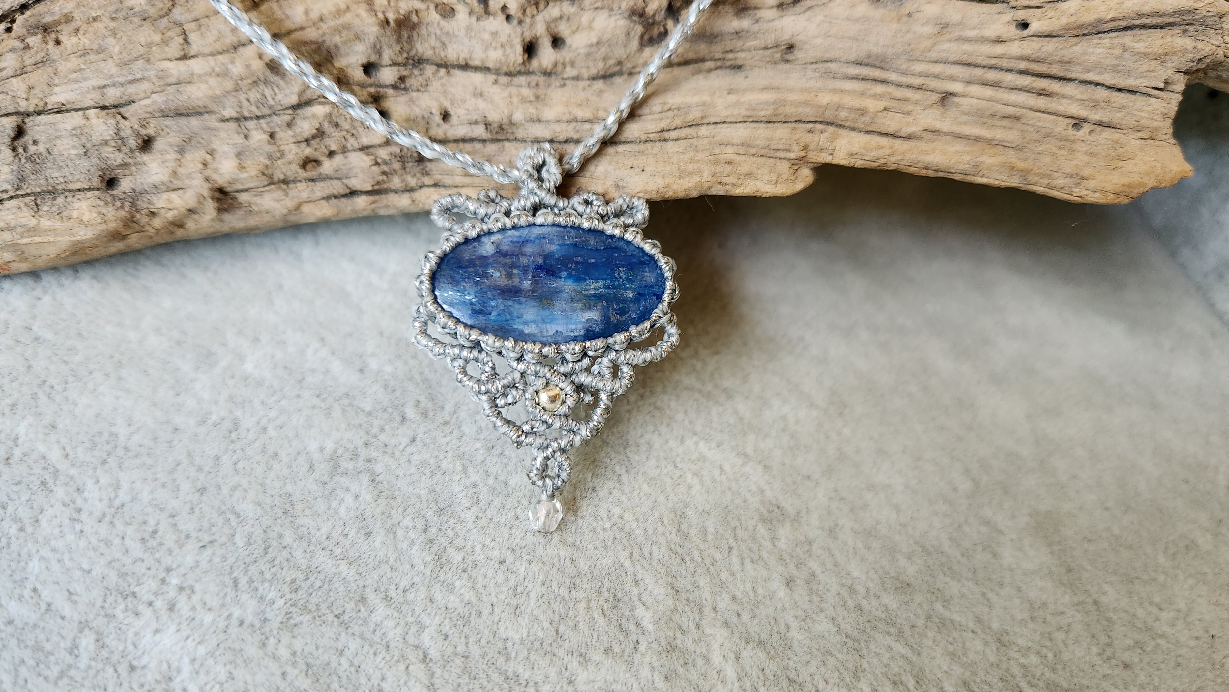 【Genie】カイヤナイトマクラメネックレス