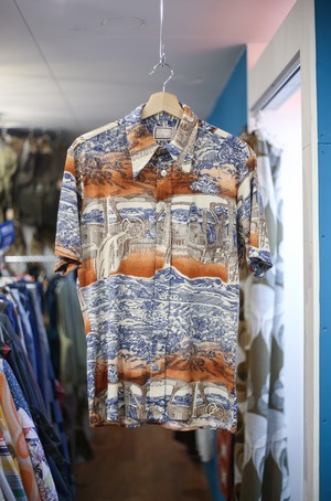 Vintage all over pattern poly shirt