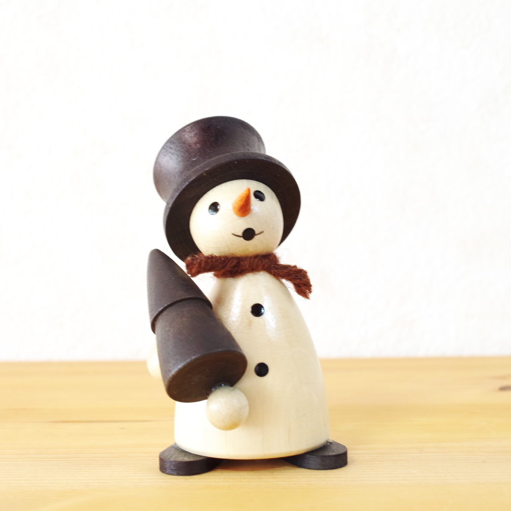 トラウファー うし 赤ぶち（ミニ） | 木のおもちゃ専門店 おもちゃ箱