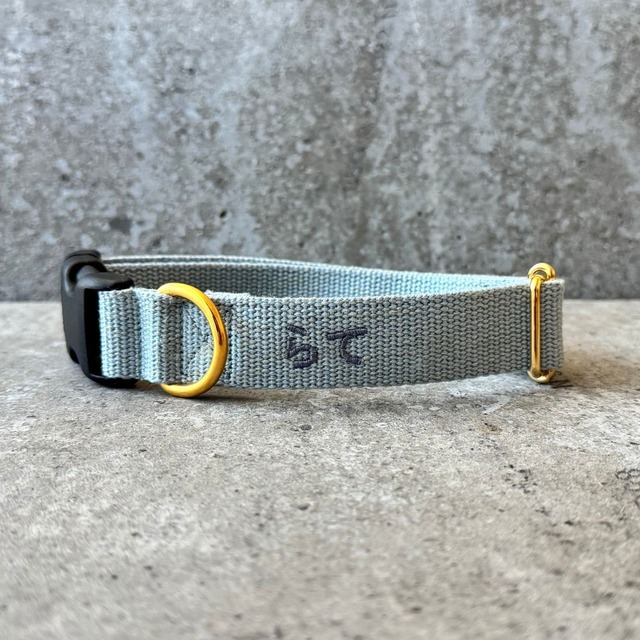 首輪 ネーム刺繍 Acrylic × Linen blue 2cm幅 / 2.5cm幅