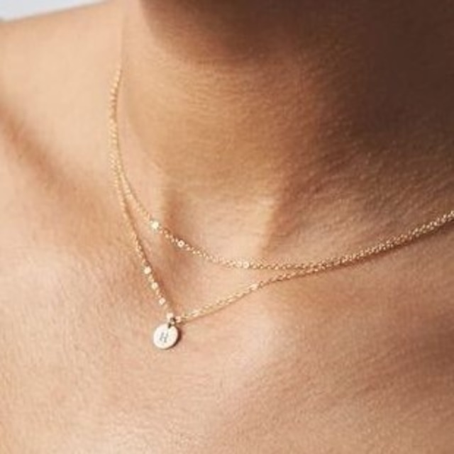 【ジーエルディーエヌ】14K ダブルラップユエイニシャルネックレス