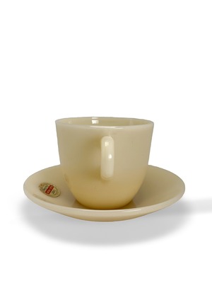 ヴィンテージ雑貨 Fire King アイボリー カップ＆ソーサー HEAT-PROOFラベル付き