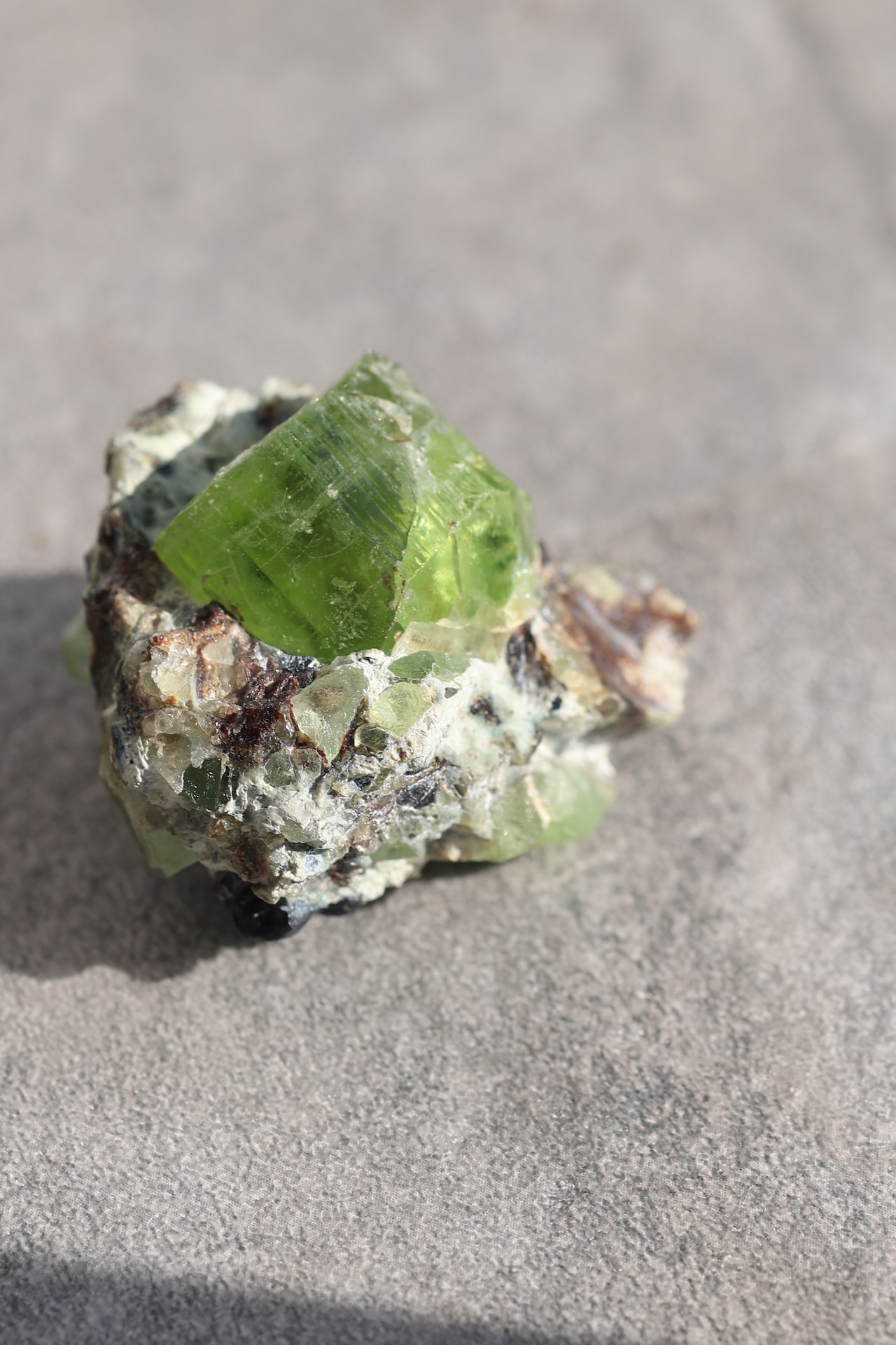 ペリドット「太陽の雫」Peridot|天然石 原石 鉱物 パワーストーン | PD-H-003