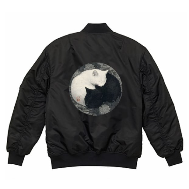「陰陽の眠り ―白と黒の調和美 」MA1ジャケット（中綿入）/"Sleep of Yin and Yang - The Harmonious Beauty of Black and White"