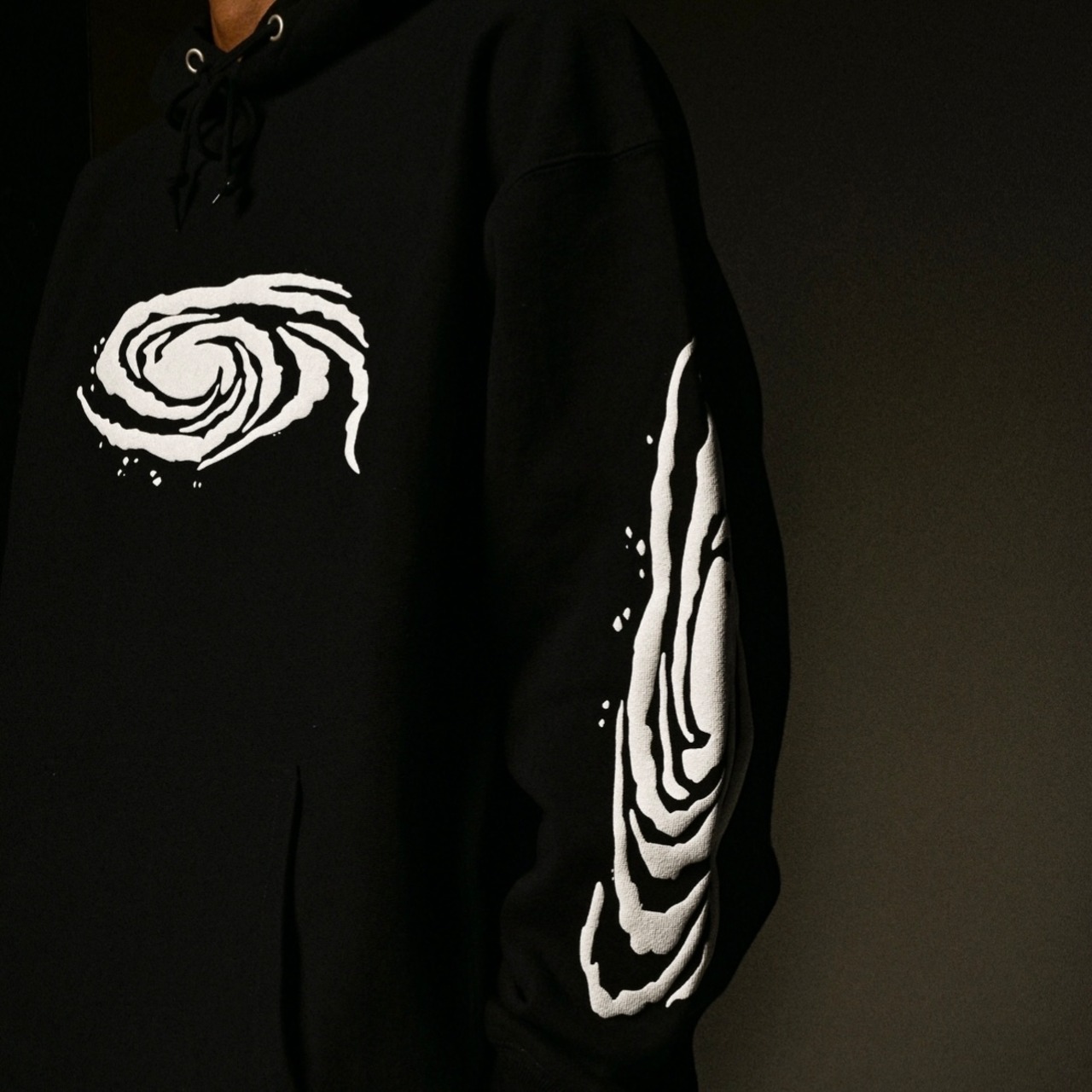 GALAXY HEAVYWEIGHT HOODIE 【Black】