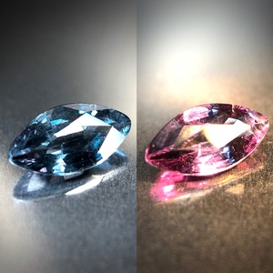 爽涼なブルーと甘やかなレッド 0.64ct 天然 ベキリーブルーガーネット(カラーチェンジガーネット)