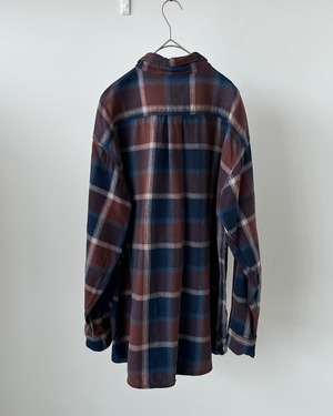 -St John's Bay- Vintage 90s XL Flannel Shirt