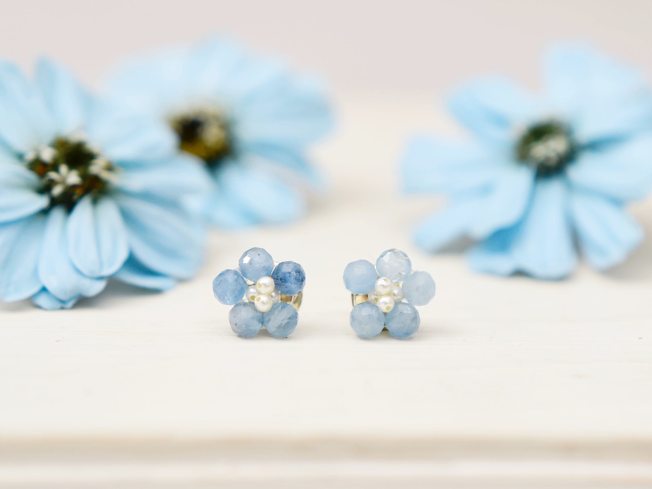 期間限定【ピアス・イヤリング】ネモフィラ ディープブルーアクアマリン 小花