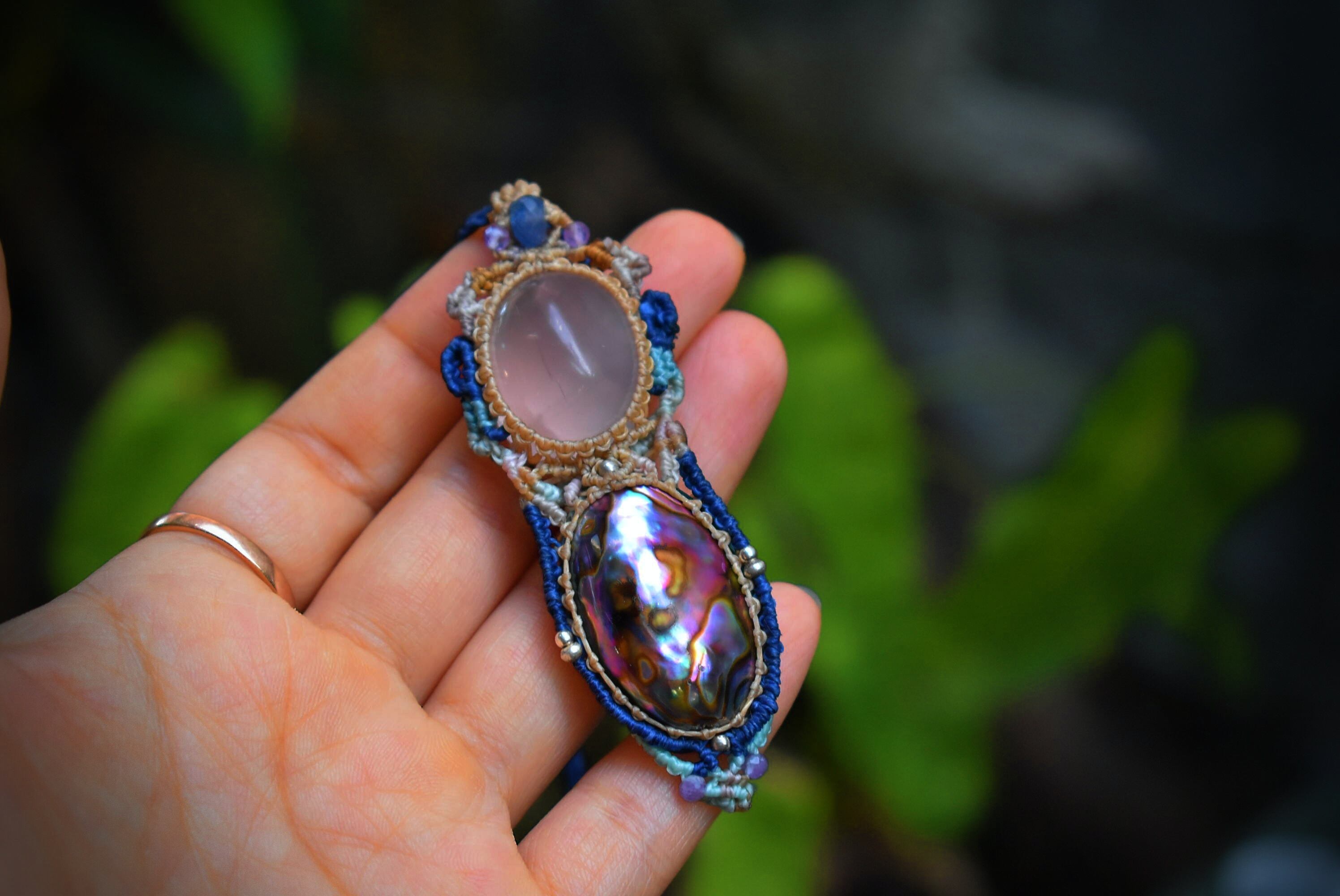 シェルスモーキークォーツ・オパールのマクラメネックレス