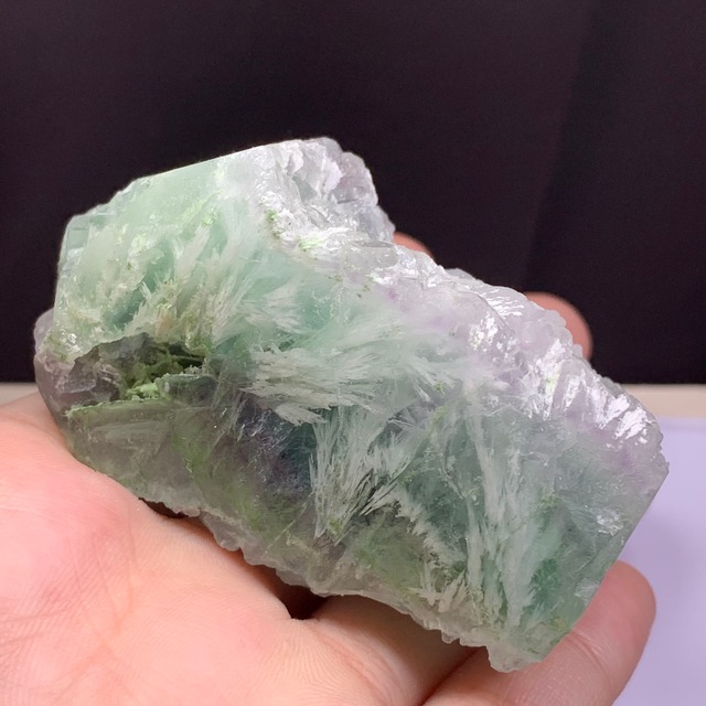 2.エンジェルフェザーフローライト原石クラスター