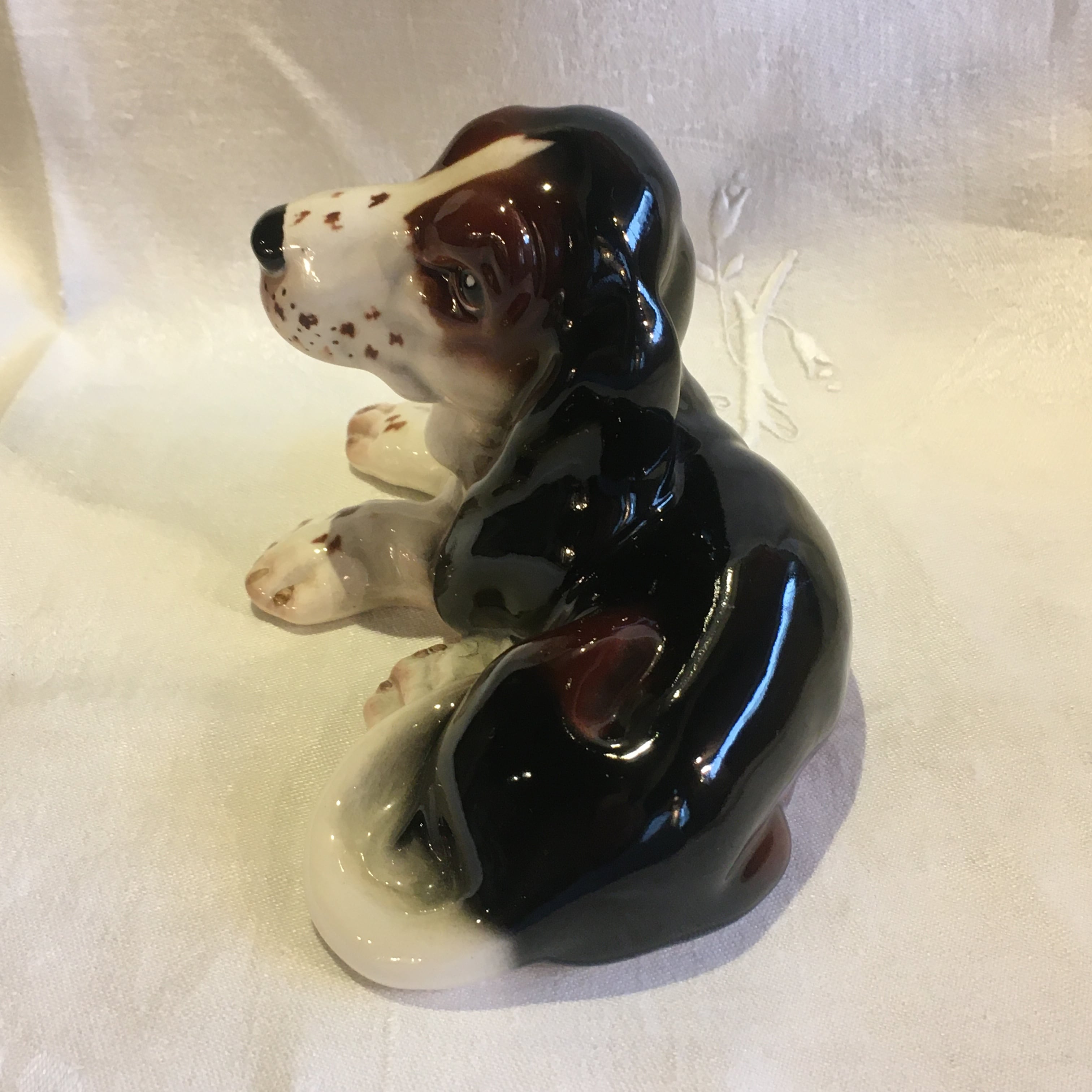 SyivaC（シルバック）陶器フィギュア バセット・ハウンド | Pay ID