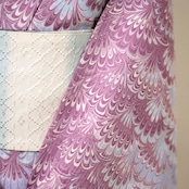 「紫苑の水鏡」❤︎花火柄〜洗えるきもの(シルジェリー格子柄)〜