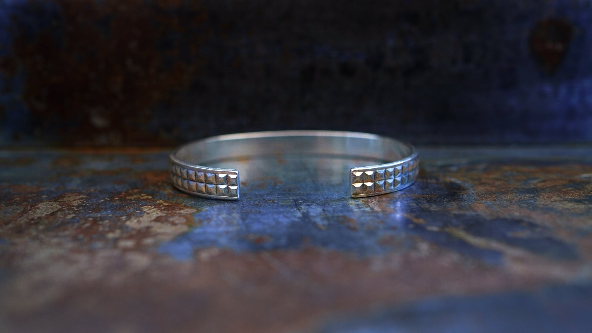 VINTAGE】TIFFANY&Co. ティファニー スタッズ バングル 《カフ