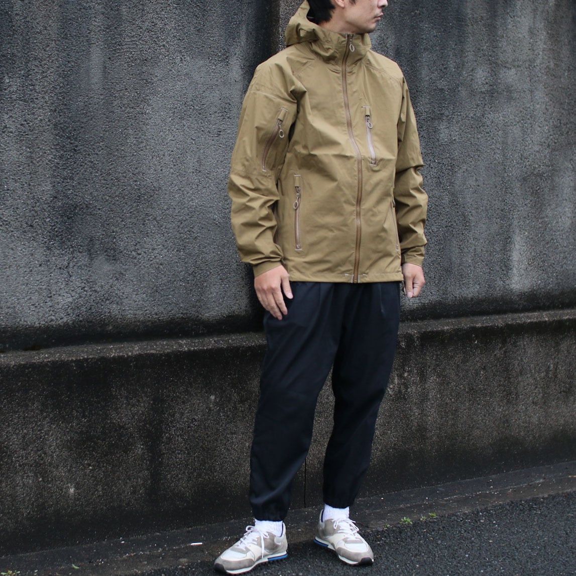 パンツbeyond clothing ビヨンド　A6 Rain Pant