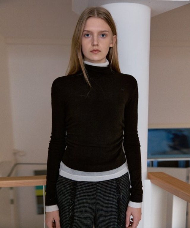 [SINOON] SHIRRING DOUBLE LAYER TURTLE NECK (BLACK)