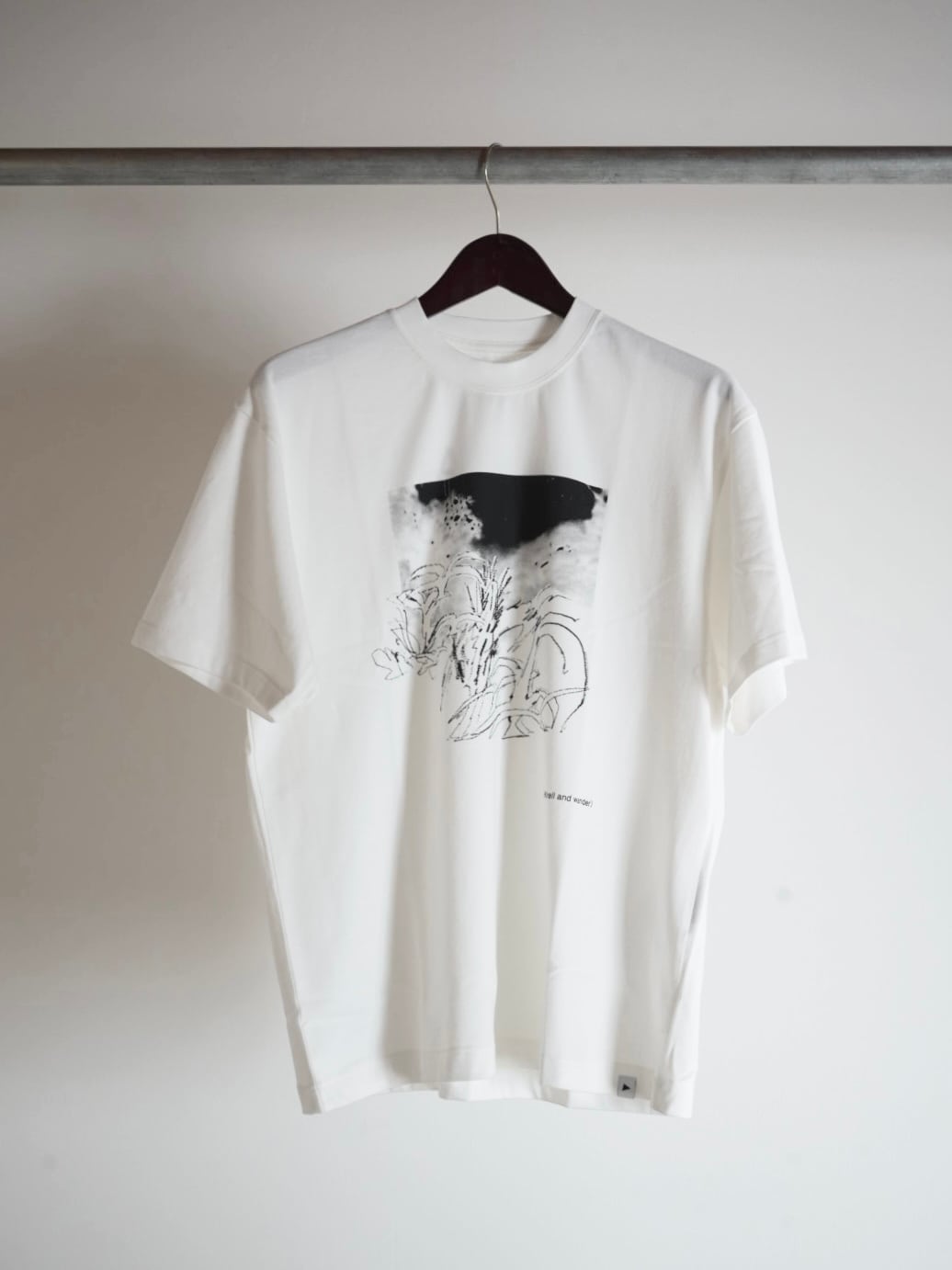 and wander アンドワンダー【 krell Monochrome SS by MASAYOSHI