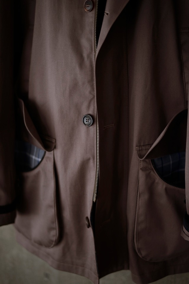 CHRYSALIS / exclusive for tatazmaiizumai /cotton gabardine field half coat color / nuance Greige